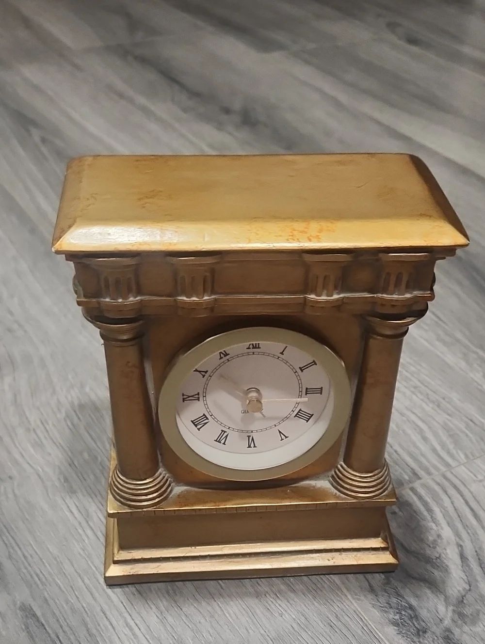 ClassicβQuartz Heavy Gold Column Mantel Clock